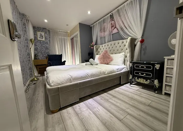 Property Near Canary Wharf