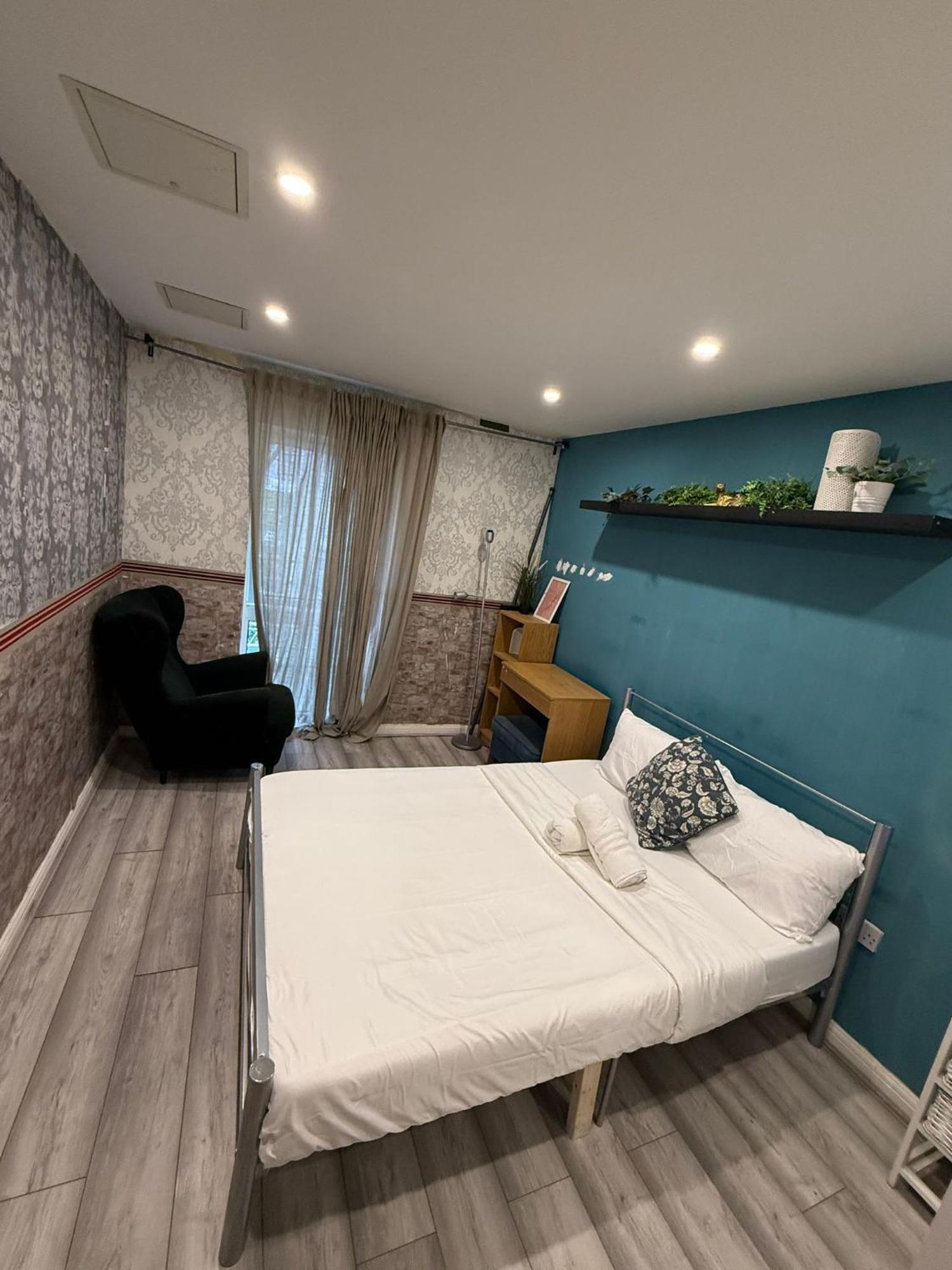 Near Canary Wharf Homestay London